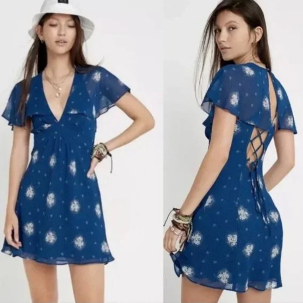 Elegant Blue Floral Dress urban outfitters blue floral dress S